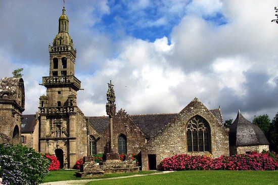 Chapelle Sainte-Marie-du-Ménez-Hom