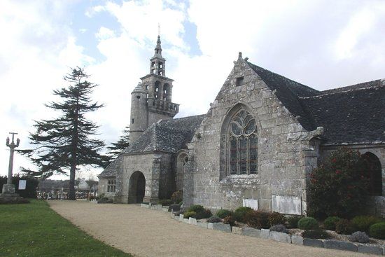 Église Saint-Pierre et Saint-Paul et enclos Paroissial de Ploulec'h