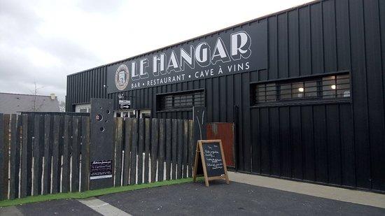 Le Hangar
