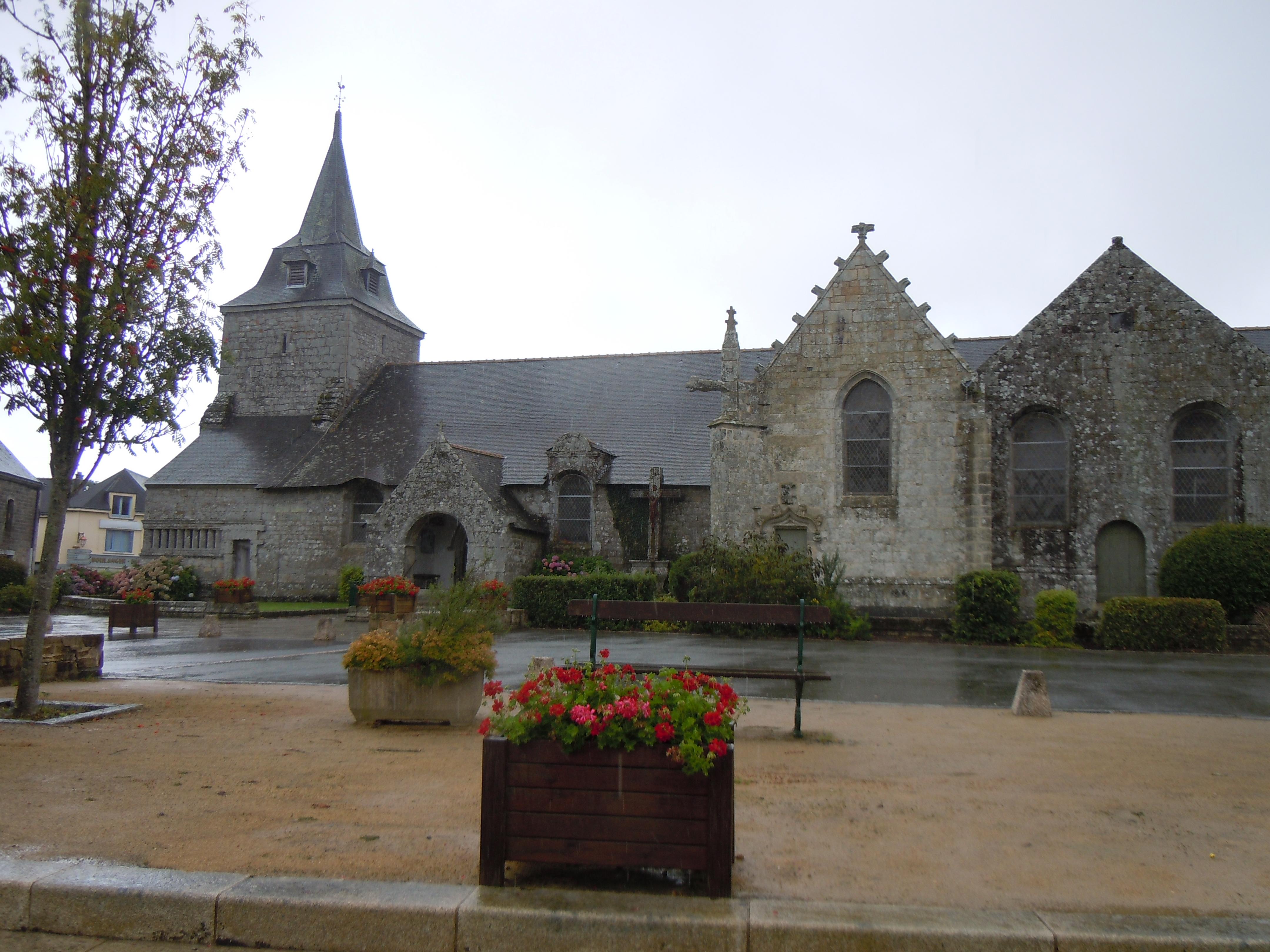 église Saint-Pierre de Ploërdut