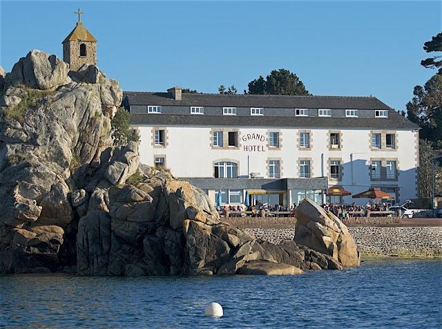 Le Grand Hotel De Port Blanc