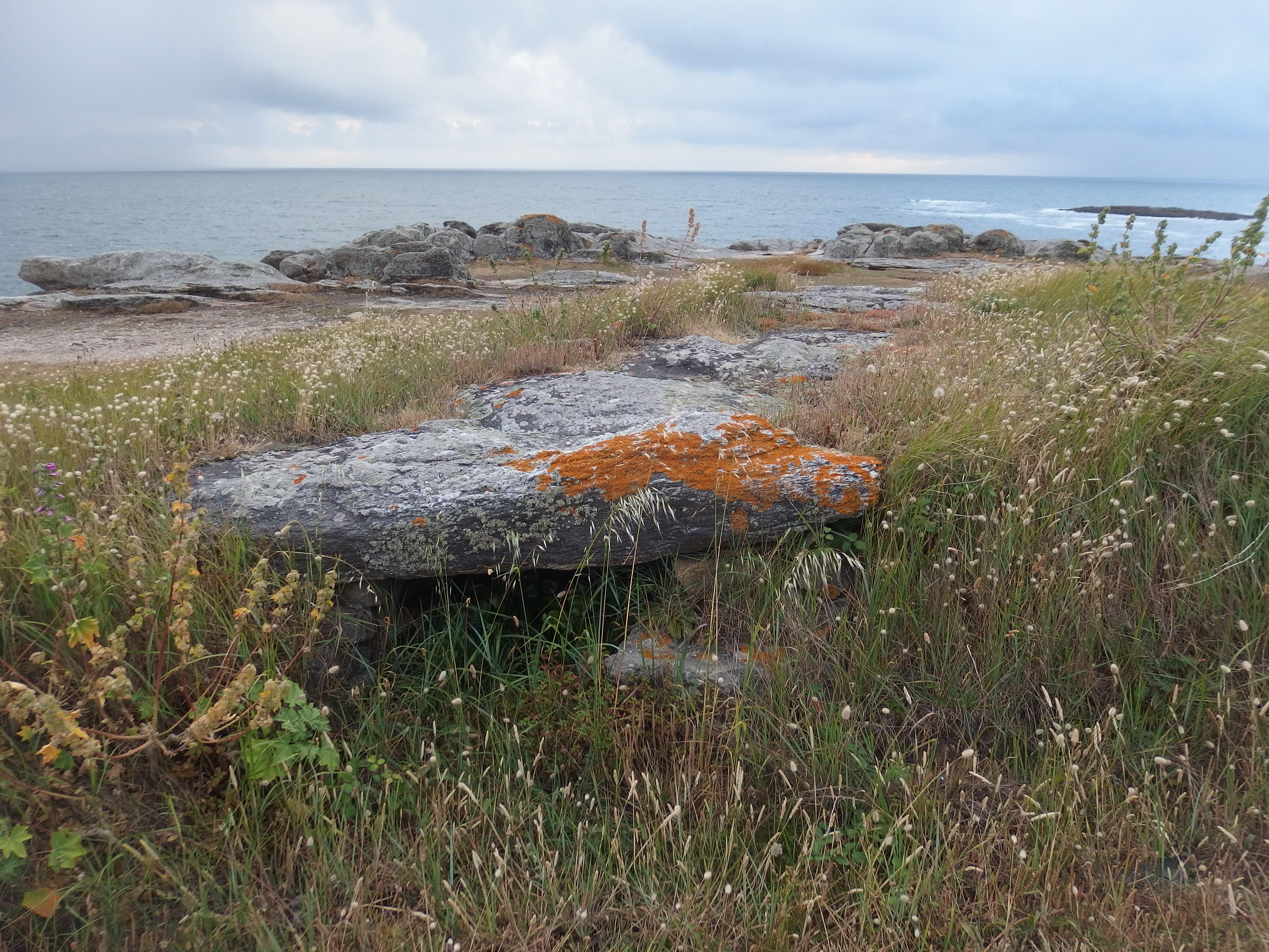 allée couverte de la Pointe-de-Guéritte
