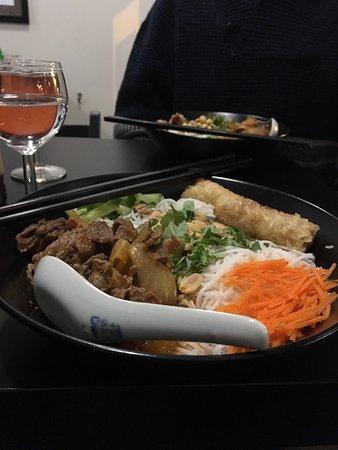 Le Bun Bo De Maman