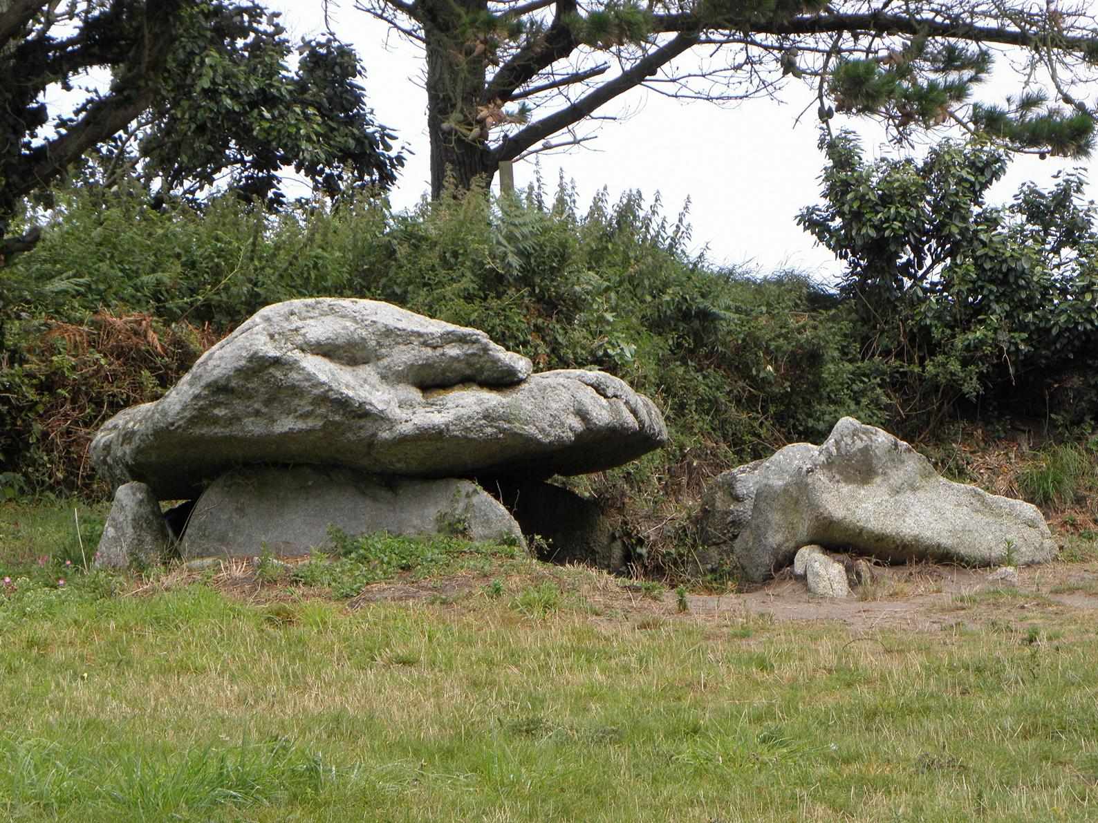 dolmen de Saint-Gonvel