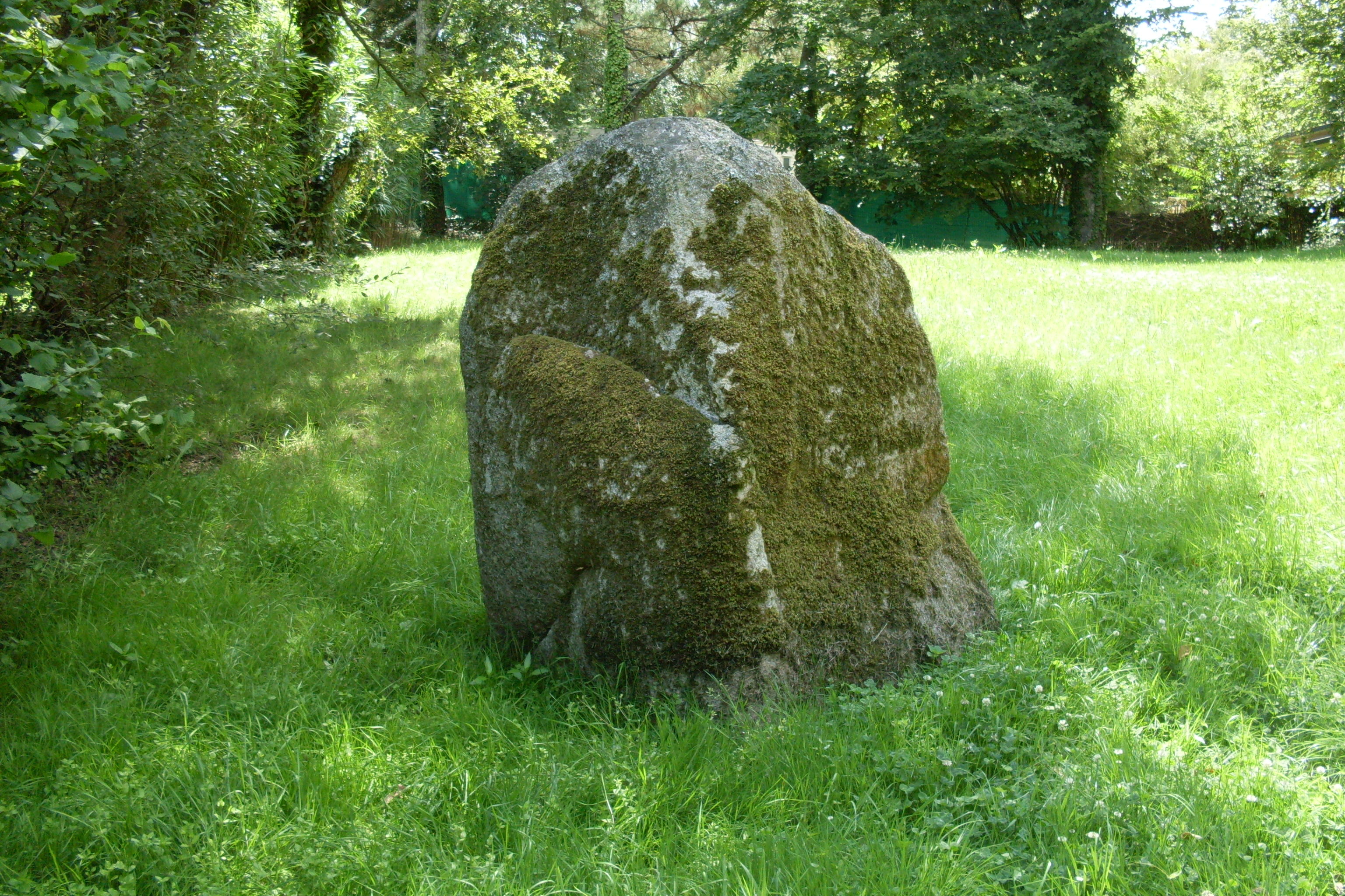 menhir de Poulquer